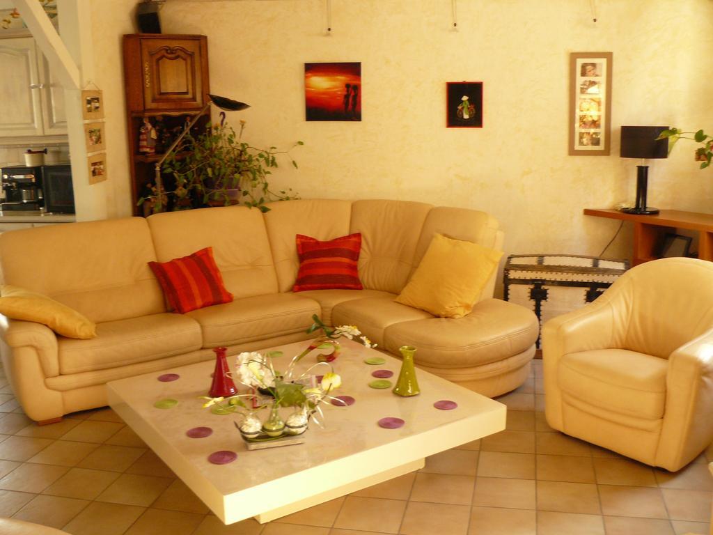 Les Galets D'Evelyne Bed & Breakfast Etoile-sur-Rhone ภายนอก รูปภาพ